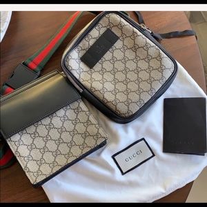 GUCCI | AUTHENTIC SUPREME BELT BAG |